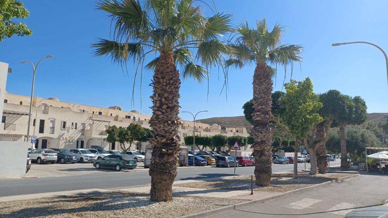 Casa Del Pez Vivienda A Pie De Calle En Agua Amarga A 250 Metros De La Playa Exterior photo