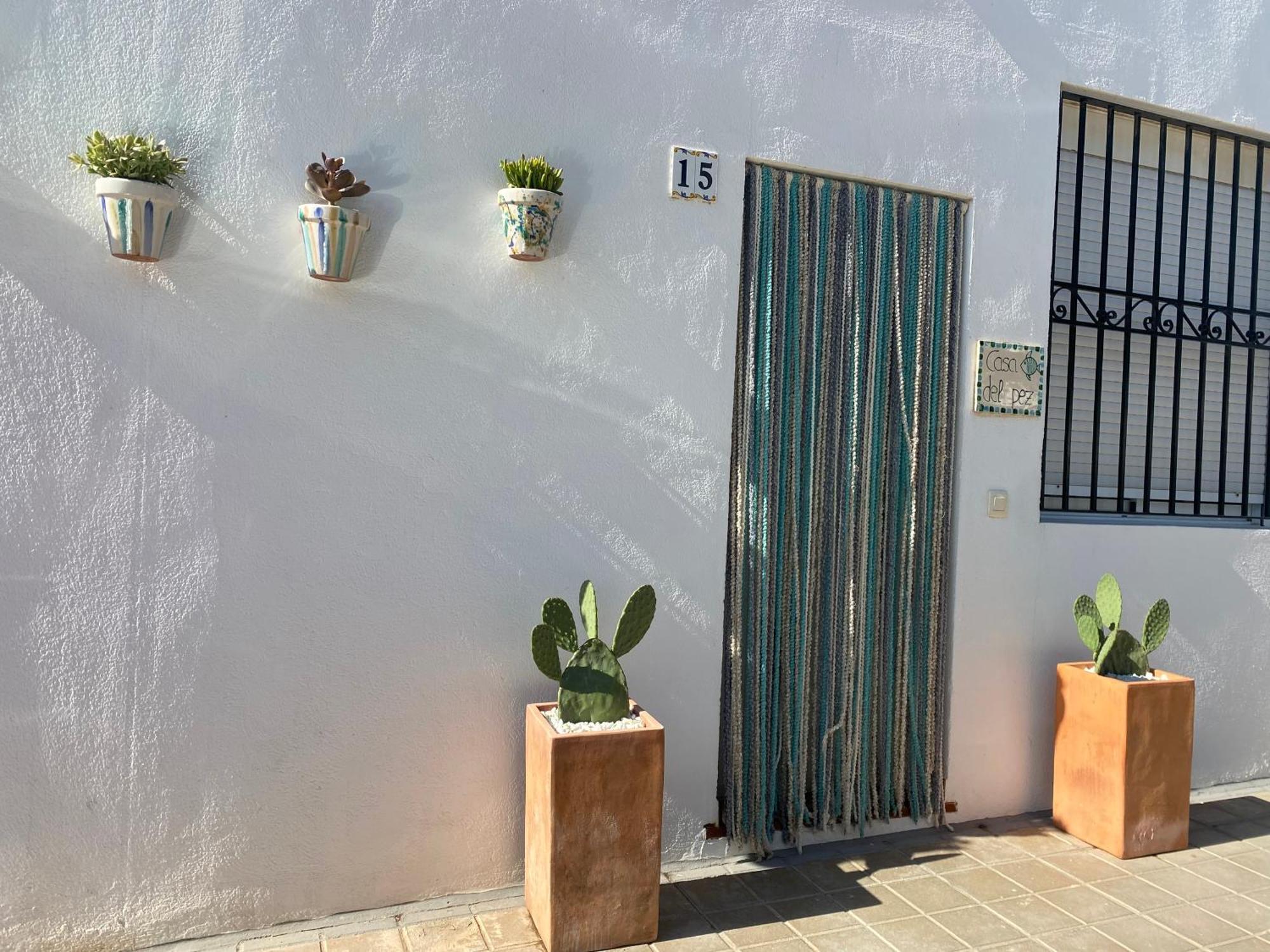 Casa Del Pez Vivienda A Pie De Calle En Agua Amarga A 250 Metros De La Playa Exterior photo